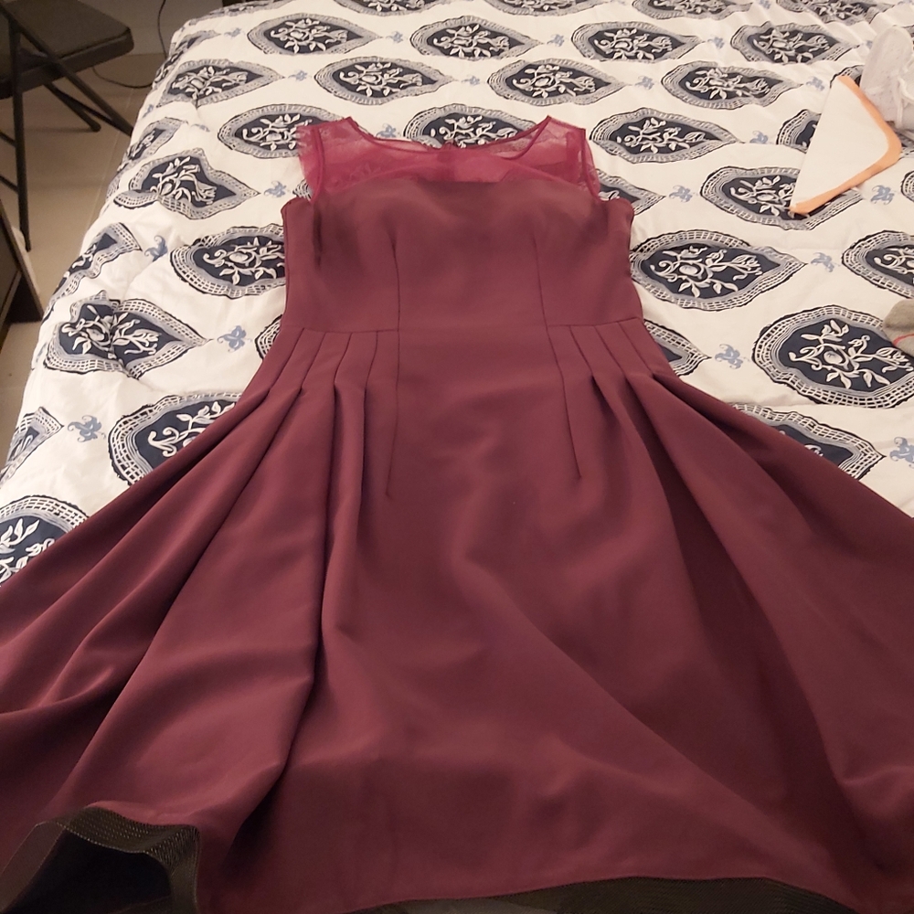 Dress - Picture 6 of 6